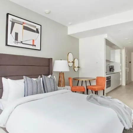 Old Town Deluxe Apartment