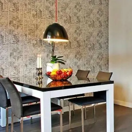 Old Town Deluxe Apartment